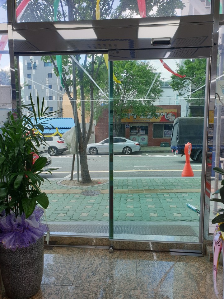 1948697120_LbAywUBC_17006c7f155b357166cfc30c74a9dfcfd6caca09.jpg 이미지크게보기